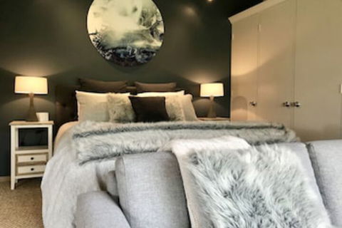 Adelaide Hills Retreats - Holiday Sunshine Coast 0
