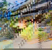 Nightcap at Golden Beach Tavern - Holiday Sunshine Coast