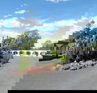 Azalea Motel - Holiday Sunshine Coast