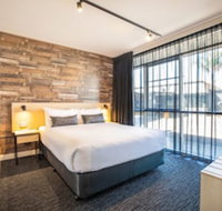 Nightcap at Westside Hotel - Sunshine Coast Tourism