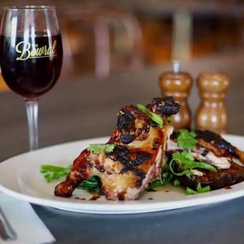 The Bowral Hotel - Holiday Sunshine Coast 6