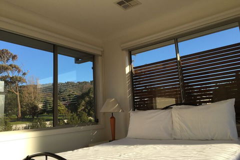 Aquawaters House By Barefoot Beach Stays - Holiday Sunshine Coast 6