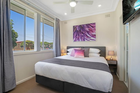 Mayfield Short Stay Apartments - Sunshine Coast Tourism 1