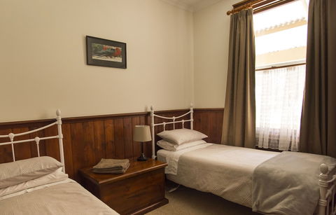 Creek Cottage - Holiday Sunshine Coast 3