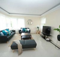 Baulkham Hills Beauty - Sunshine Coast Tourism