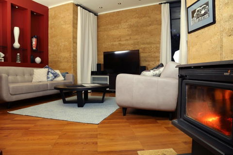 Anagama House & Studio - Sunshine Coast Tourism 5