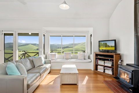 Joanna Cottage - Holiday Sunshine Coast 3