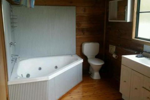 Abelia BIG SPA NO 1 Cottage - Holiday Sunshine Coast 5