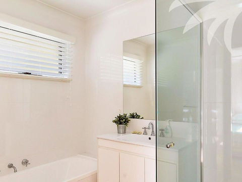 Amaroo Sunset Lodge - Holiday Sunshine Coast 5