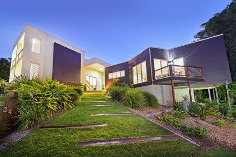 Kilala Executive Home - Holiday Sunshine Coast 1