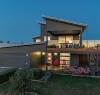 7 Boardwalk Lakeside in Cowes - Sunshine Coast Tourism