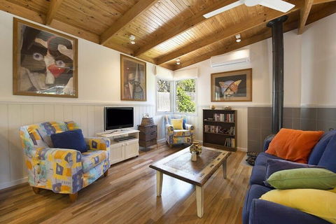 Just Beachy Beach House Pet Friendly! - Holiday Sunshine Coast 4