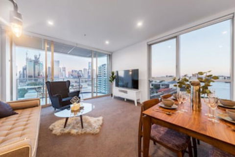 Arthouse 1144 - Holiday Sunshine Coast 0