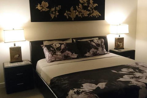 Palm Lakeside - Bowen, Whitsundays Wifi Netflix Private Cool Luxury - Sunshine Coast Tourism 2