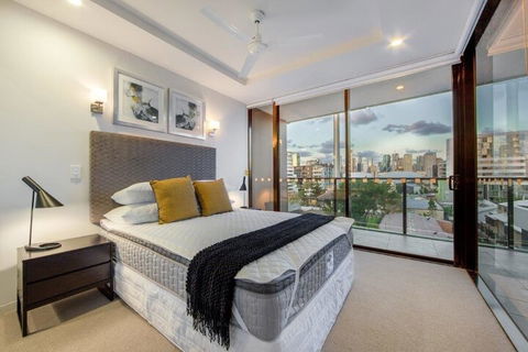 AAB Apartments South Brisbane - Holiday Sunshine Coast 6
