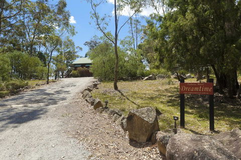 Eagleview Resort - Holiday Sunshine Coast 1