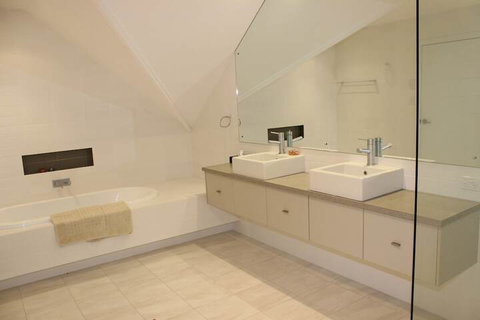 Ama Worimi - Holiday Sunshine Coast 7