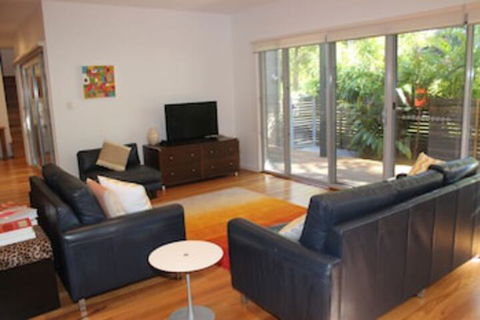 Ama Worimi - Holiday Sunshine Coast 0