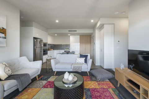 Astra Apartments Merewether - Holiday Sunshine Coast 5