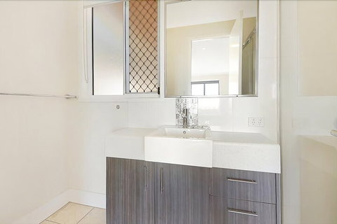 Sandcastles Coign 10 - Sunshine Coast Tourism 6