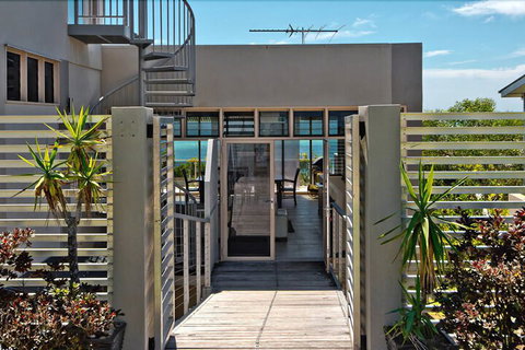 Tangalooma Sea Change - Holiday Sunshine Coast 0