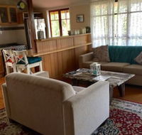 Boonah Cottage - Holiday Sunshine Coast
