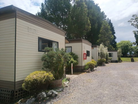 Zeehan Bush Camp - Sunshine Coast Tourism 2