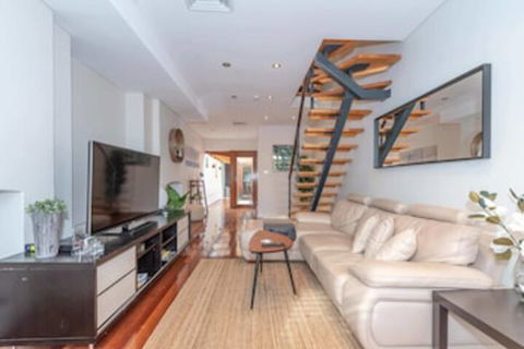 AirM8 Apartments On Mount Street - Holiday Sunshine Coast 0