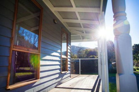 Growlers Creek Lodge - Holiday Sunshine Coast 2