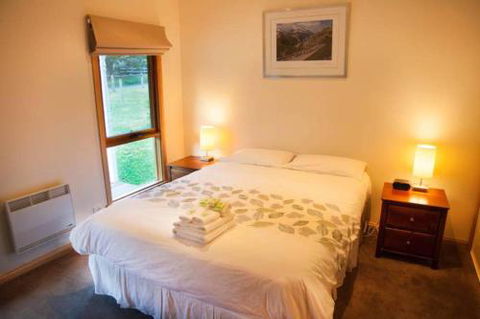 Growlers Creek Lodge - Holiday Sunshine Coast 6