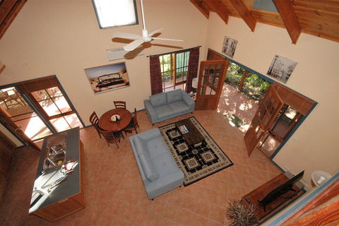 Garden Cottage Beechworth - Holiday Sunshine Coast 5