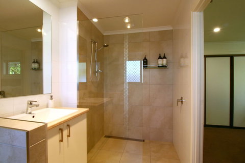 Noosa Heads Endless Summer Beach Retreat - Sunshine Coast Tourism 6