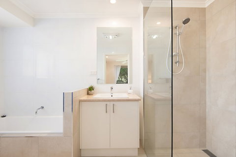 Noosa Heads Endless Summer Beach Retreat - Sunshine Coast Tourism 4