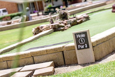 Lakeside Country Club - Numurkah - Sunshine Coast Tourism 7