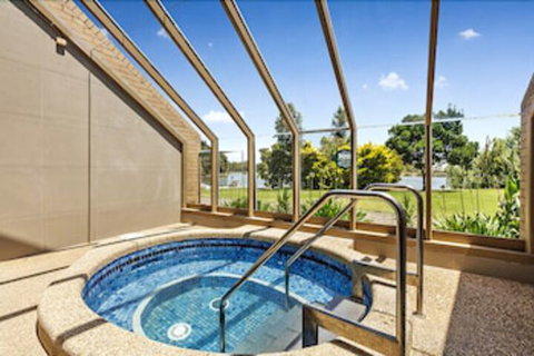 Lakeside Country Club - Numurkah - Sunshine Coast Tourism 6
