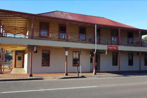 Mt Lyell Motor Inn - Holiday Sunshine Coast 4