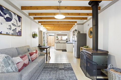 Kayena Studio - Sunshine Coast Tourism 3