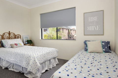 Anchored At South West Rocks - Holiday Sunshine Coast 2