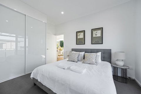 HomeHotel New & Spacious 3 Bedroom Penthouse - Holiday Sunshine Coast 7