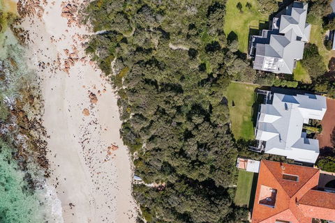 Beachfront House - Holiday Sunshine Coast 4