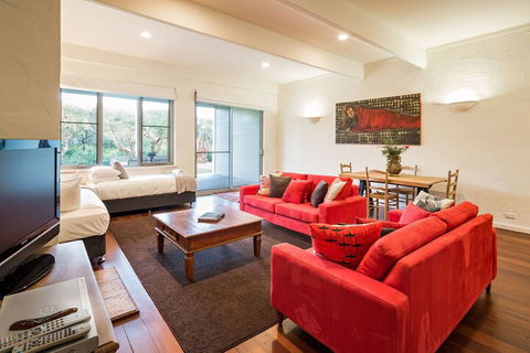 Beachfront House - Holiday Sunshine Coast 7