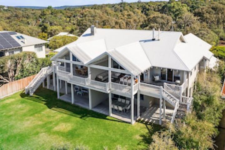 Eagle Bay WA Holiday Sunshine Coast