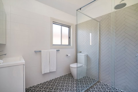 Accommodation Hunter - James St Morpeth - Holiday Sunshine Coast 5