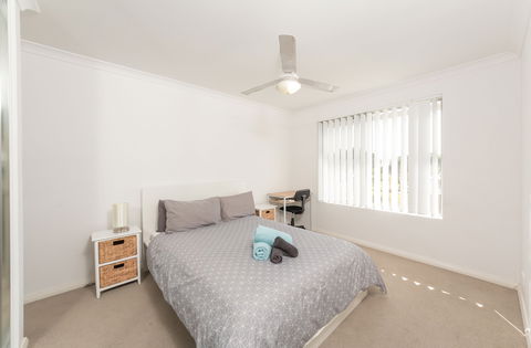 Lakeview Suites - Holiday Sunshine Coast 2