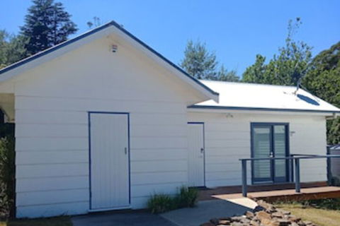 Old White Church Bed & Breakfast - Sunshine Coast Tourism 0
