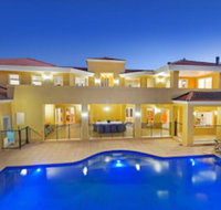 Bridgewings Lighthouse Beach - Sunshine Coast Tourism