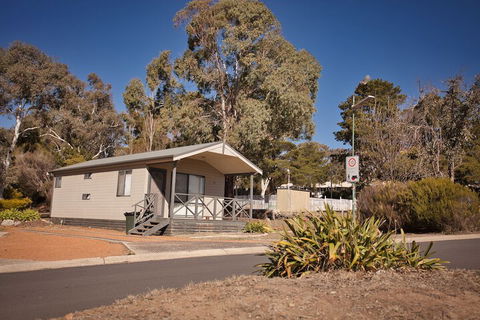 Eaglehawk Holiday Park Canberra - Holiday Sunshine Coast 3