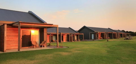 13th Beach Golf Lodges - Sunshine Coast Tourism 1