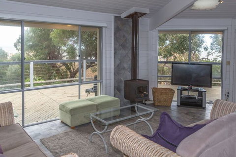 Coorumbene 8 Scenic Way - Sunshine Coast Tourism 4