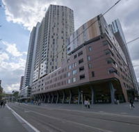 Modern Apartment in Darling Harbour - Holiday Sunshine Coast